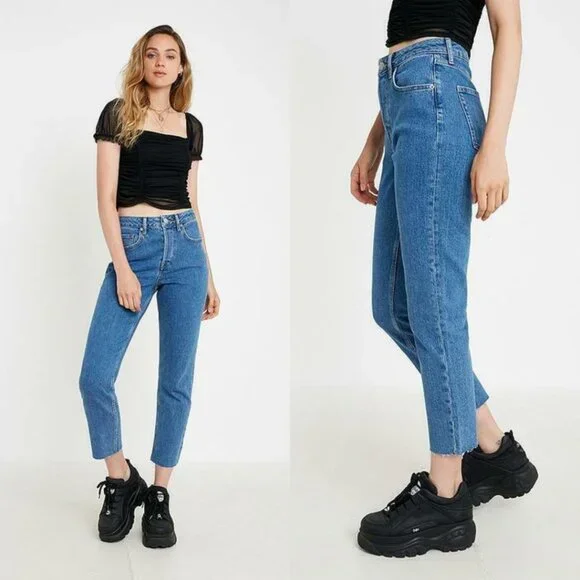 BDG |‎ High Rise Raw Ankle Cropped Dillon Blue Jeans Size 26W - Picture 2 of 6